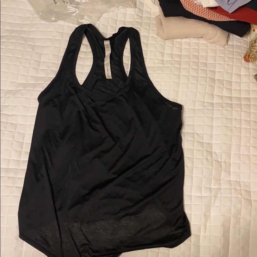 Lululemon workout tank
